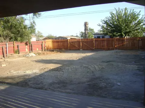 223 E 2nd St, Hanford, CA 93230 photo 25