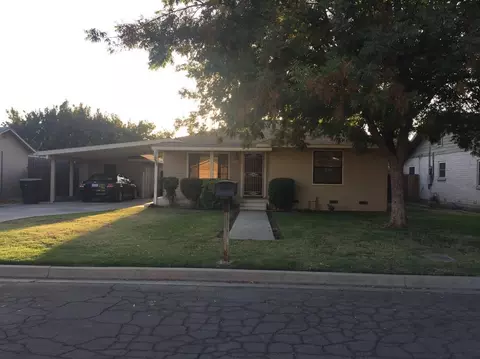1010 E La Mesa Dr, Tulare, CA 93274 photo 3
