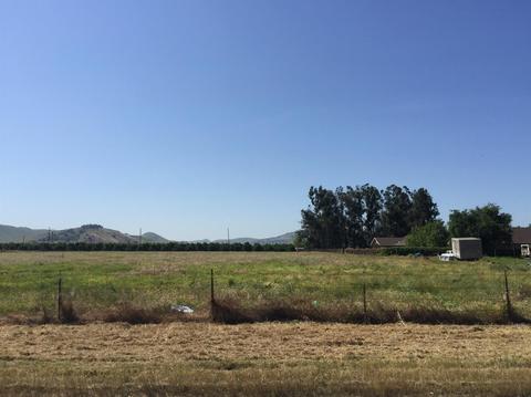 22327 Carson Ave, Exeter, CA 93221 photo 4