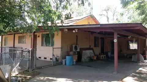 1168 N E St, Tulare, CA 93274 photo 1