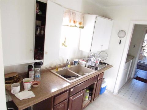 626 E Sonora, Tulare, CA 93274 photo 3