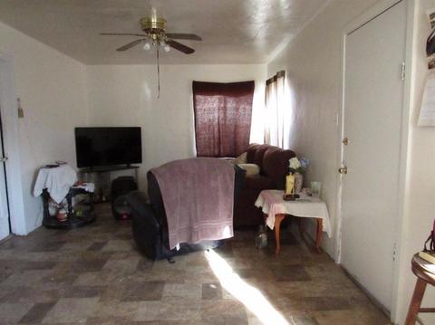 626 E Sonora, Tulare, CA 93274 photo 2