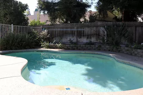 3941 E Iris Ct, Visalia, CA 93292 photo 24