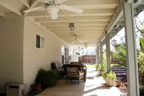3941 E Iris Ct, Visalia, CA 93292 photo 23