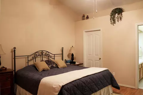 3941 E Iris Ct, Visalia, CA 93292 photo 15