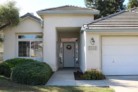 3941 E Iris Ct, Visalia, CA 93292 photo 4