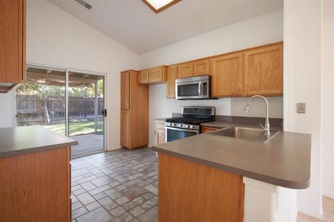1373 Bradley Ct, Exeter, CA 93221 photo 7