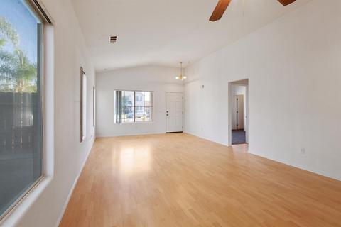 1373 Bradley Ct, Exeter, CA 93221 photo 9