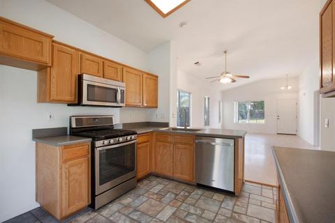 1373 Bradley Ct, Exeter, CA 93221 photo 6