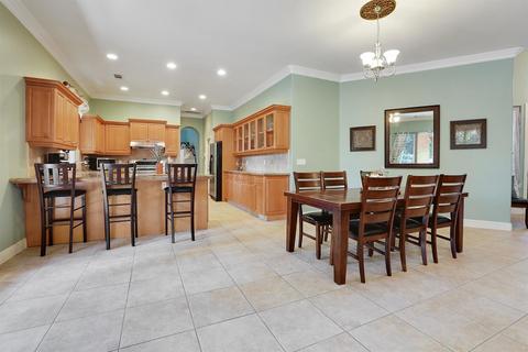 738 Saint Thomas Ct, Exeter, CA 93221 photo 7