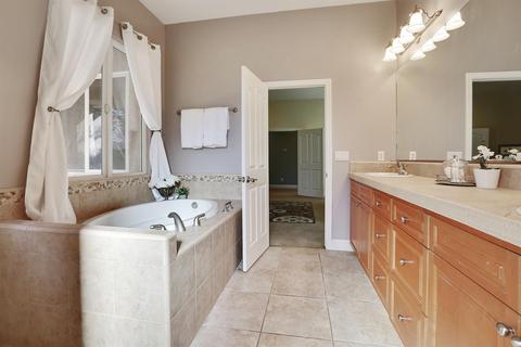 738 Saint Thomas Ct, Exeter, CA 93221 photo 17