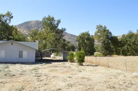 7585 Live Oak Dr, Sanger, CA 93657 photo 15