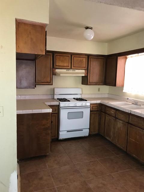 693 E Olive Ave, Tipton, CA 93272 photo 3