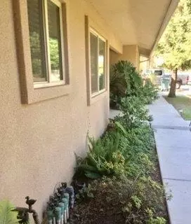 1733 E Alpine Ave, Tulare, CA 93274 photo 6