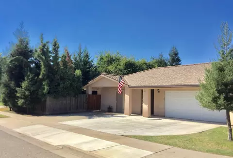 1733 E Alpine Ave, Tulare, CA 93274 photo 20