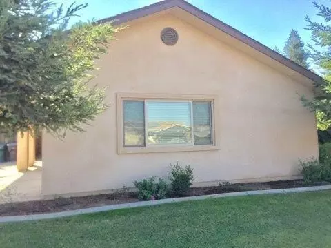 1733 E Alpine Ave, Tulare, CA 93274 photo 12