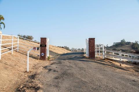 31390 Gray Dr, Exeter, CA 93221 photo 3
