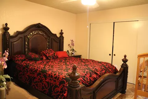 736 E Harold Ave, Visalia, CA 93292 photo 5