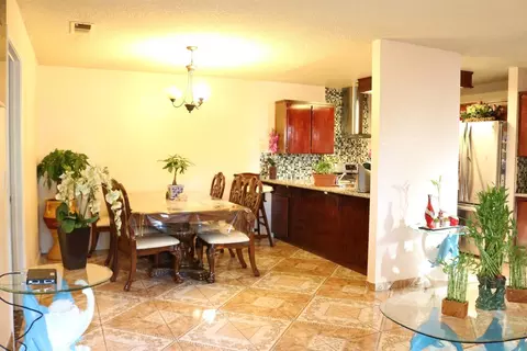 736 E Harold Ave, Visalia, CA 93292 photo 6