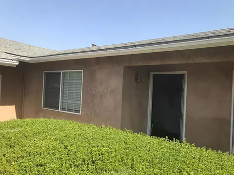 907 E Noble Ave, Visalia, CA 93292 photo 4