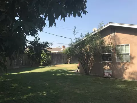 907 E Noble Ave, Visalia, CA 93292 photo 7