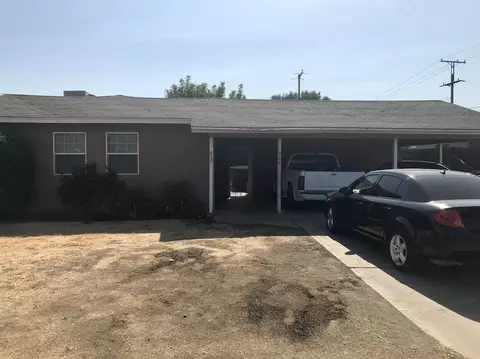 907 E Noble Ave, Visalia, CA 93292 photo 1