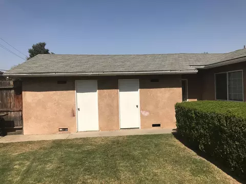 907 E Noble Ave, Visalia, CA 93292 photo 3