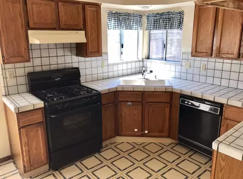 1513 Belinda Dr, Lemoore, CA 93245 photo 5