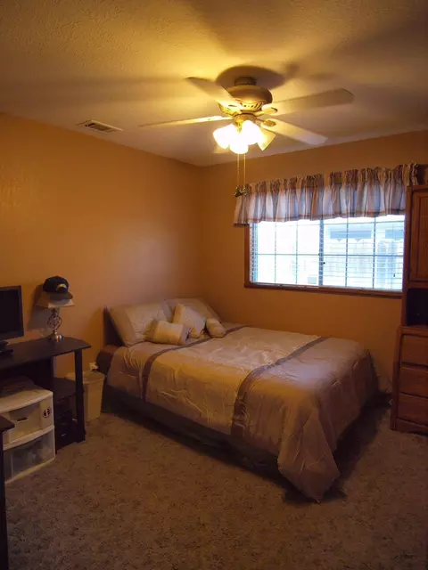 310 Plum St, Exeter, CA 93221 photo 18