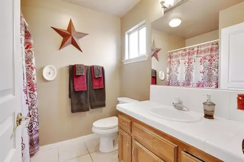 1782 E Levin Ave, Tulare, CA 93274 photo 10