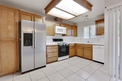 1782 E Levin Ave, Tulare, CA 93274 photo 7