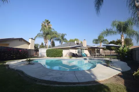 519 E Vine Ct, Visalia, CA 93292 photo 28