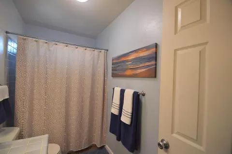 519 E Vine Ct, Visalia, CA 93292 photo 23