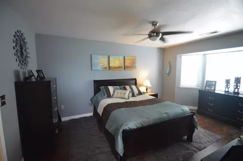 519 E Vine Ct, Visalia, CA 93292 photo 15