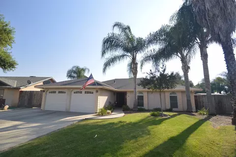 519 E Vine Ct, Visalia, CA 93292 photo 1
