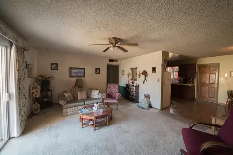 284 E Prosperity Ave, Tulare, CA 93274 photo 26