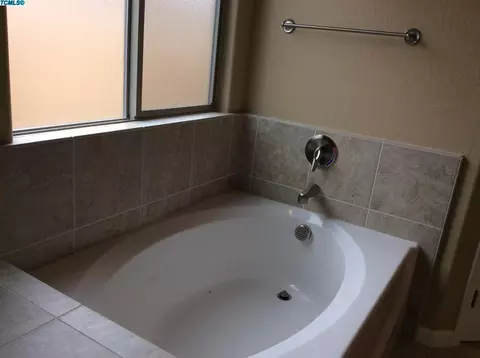 2025 E Copper Ct, Visalia, CA 93292 photo 14