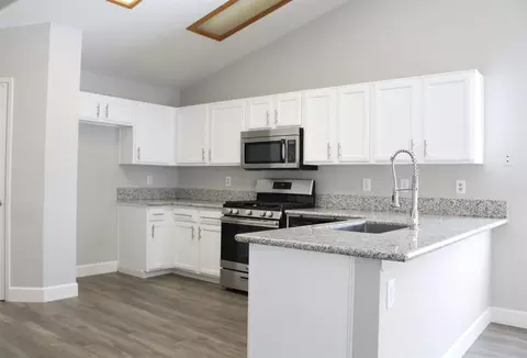 1827 E Pershing Ave, Visalia, CA 93292 photo 4