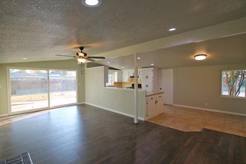 1817 3rd St, Sanger, CA 93657 photo 3