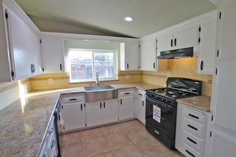 1817 3rd St, Sanger, CA 93657 photo 18