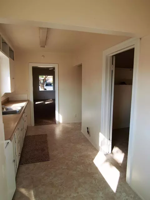219 S Quince Ave, Exeter, CA 93221 photo 8