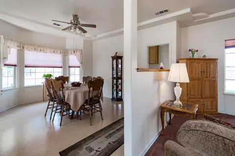 3520 E Sycamore Ave, Visalia, CA 93292 photo 17