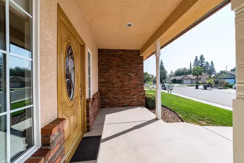 3520 E Sycamore Ave, Visalia, CA 93292 photo 48