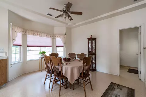 3520 E Sycamore Ave, Visalia, CA 93292 photo 16