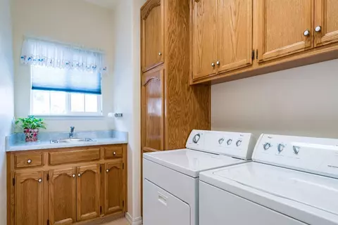 3520 E Sycamore Ave, Visalia, CA 93292 photo 30