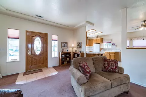 3520 E Sycamore Ave, Visalia, CA 93292 photo 12