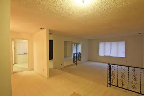 413 Autumn Rd, Madera, CA 93637 photo 2