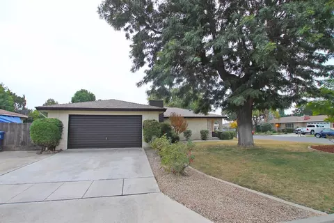 413 Autumn Rd, Madera, CA 93637 photo 12