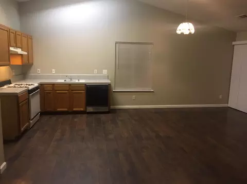 1921 E Pershing Ave, Visalia, CA 93292 photo 6