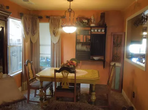 1612 E Vine Ct, Visalia, CA 93292 photo 5